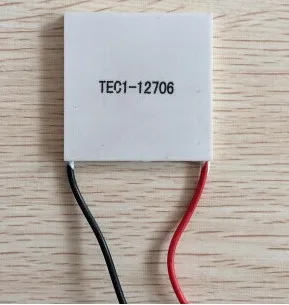 Бесплатная доставка 20 шт./лот TEC1-12706 40*40 мм полупроводниковый Термоэлектрический охладитель, охладитель воды холодильное оборудование Пель...
Бесплатная доставка 20 шт./лот TEC1-12706 40*40 мм полупроводниковый Термоэлектрический охладитель, охладитель воды холодильное оборудование Пель...