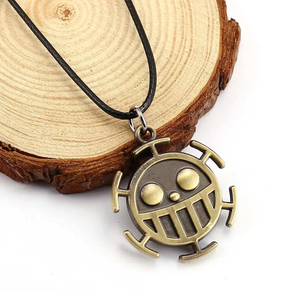 12pcs Anime One Piece Necklace Trafalgar Law Logo Pendant Rope Chain Collar Bronze Metal Choker Women Men Gift Jewelry Accessory
12pcs Anime One Piece Necklace Trafalgar Law Logo Pendant Rope Chain Collar Bronze Metal Choker Women Men Gift Jewelry Accessory