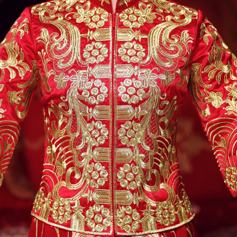Vintage red Bridal Embroidery Cheongsam Modern Traditional Chinese style Wedding Dress Oriental Womens Qipao Vestidos Size S-XXL
Vintage red Bridal Embroidery Cheongsam Modern Traditional Chinese style Wedding Dress Oriental Womens Qipao Vestidos Size S-XXL