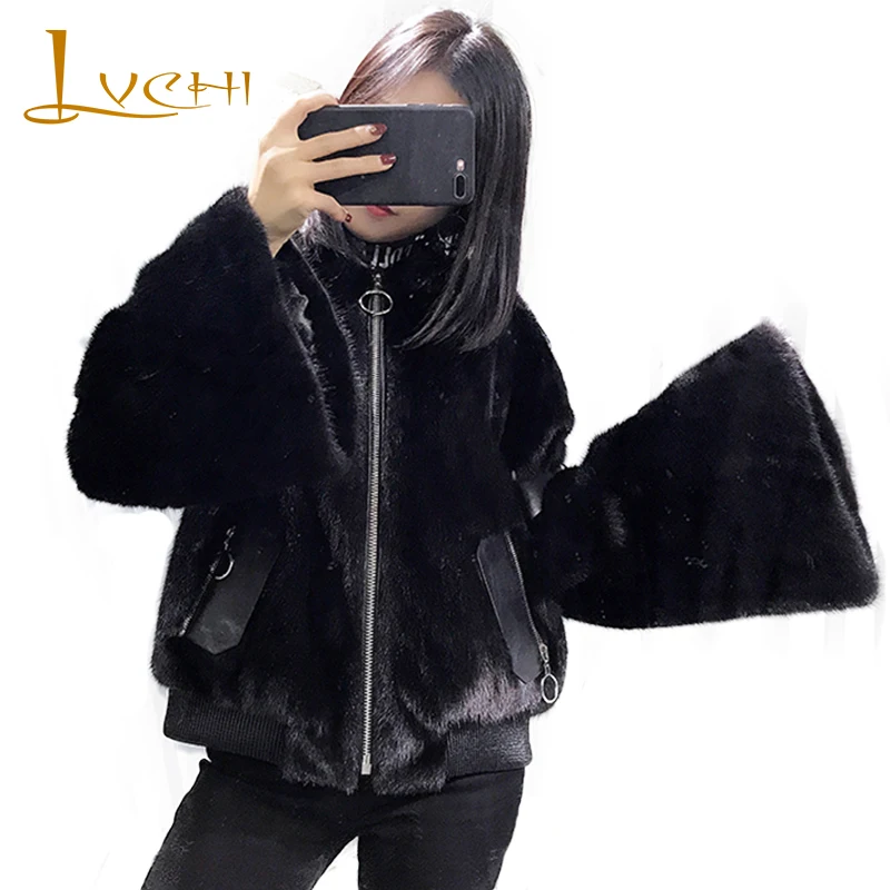 LVCHI Winter 2019 Import Mink Fur Coat Women's Real Natural Fur Belt Pockets Long Sleeve V-Neck Short Slim Causal Mink Fur Coats
LVCHI Winter 2019 Import Mink Fur Coat Women's Real Natural Fur Belt Pockets Long Sleeve V-Neck Short Slim Causal Mink Fur Coats