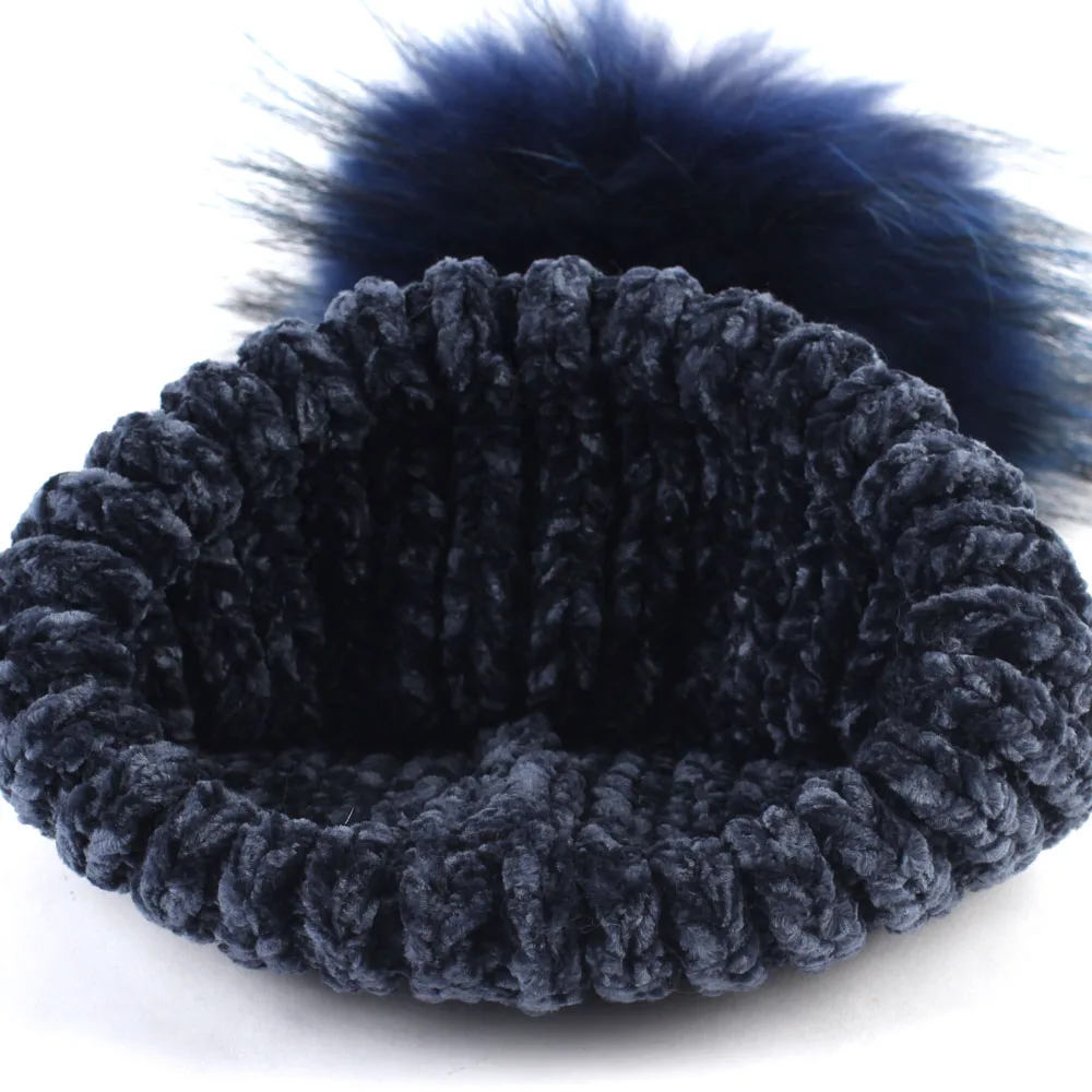Geebro Women's Beanie Hat with Raccoon Pompom Winter New Knitted Slouchy Beanie for Women Female Skullies with Real Fur Pompom
Geebro Women's Beanie Hat with Raccoon Pompom Winter New Knitted Slouchy Beanie for Women Female Skullies with Real Fur Pompom