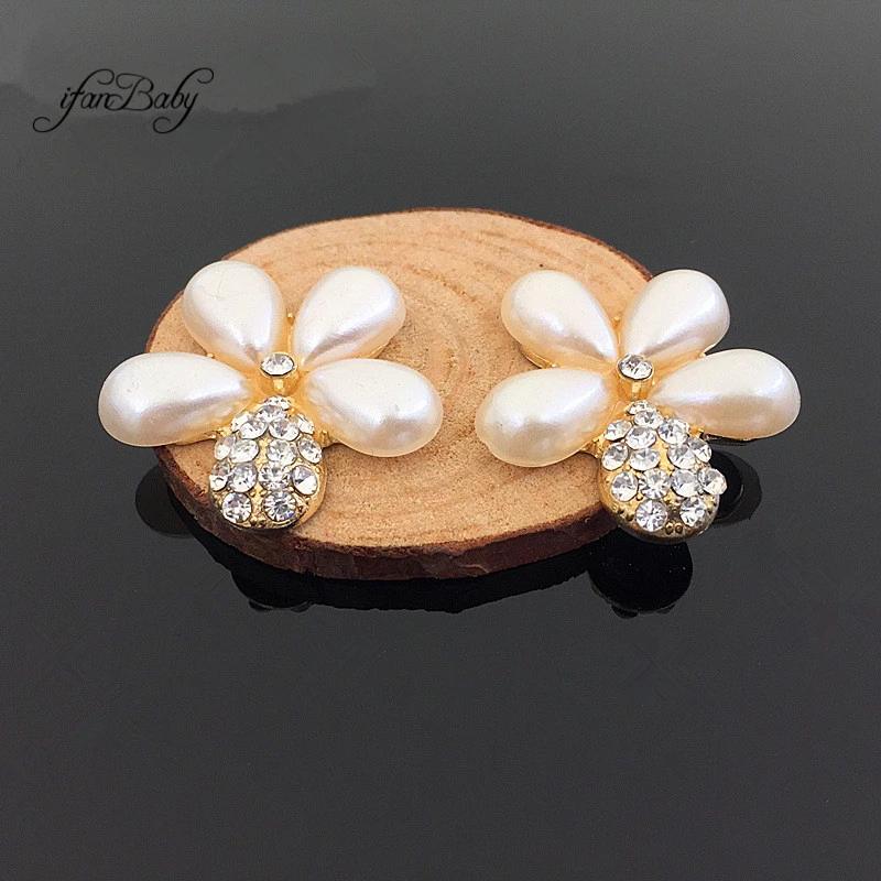 Rhinestone Flower Pearl Buttons for DIY hair accessories and wedding decoration metal buttons
Rhinestone Flower Pearl Buttons for DIY hair accessories and wedding decoration metal buttons