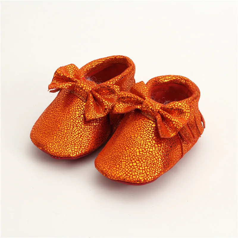 Newest Baby Shoes mirror crack Genuine Leather Baby Moccasins Soft bottom Bebe newborn Toddler bow First Walkers
Newest Baby Shoes mirror crack Genuine Leather Baby Moccasins Soft bottom Bebe newborn Toddler bow First Walkers