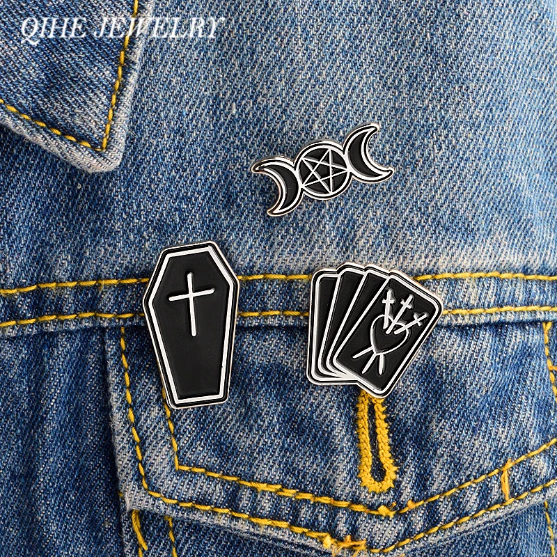 QIHE JEWELRY 3pcs/set Enamel pins Triple moon coffin poker Witchcraft Lapel pin Goth Dark Punk Jewelry for women Unisex
QIHE JEWELRY 3pcs/set Enamel pins Triple moon coffin poker Witchcraft Lapel pin Goth Dark Punk Jewelry for women Unisex