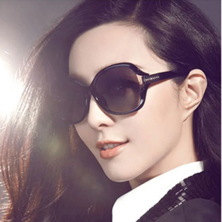 Luxury Driving UV400Sunglasses Women Brand Designer Vintage Elegant Lady Sunglass Retro Sun Glasses Female zonnebril dames
Luxury Driving UV400Sunglasses Women Brand Designer Vintage Elegant Lady Sunglass Retro Sun Glasses Female zonnebril dames