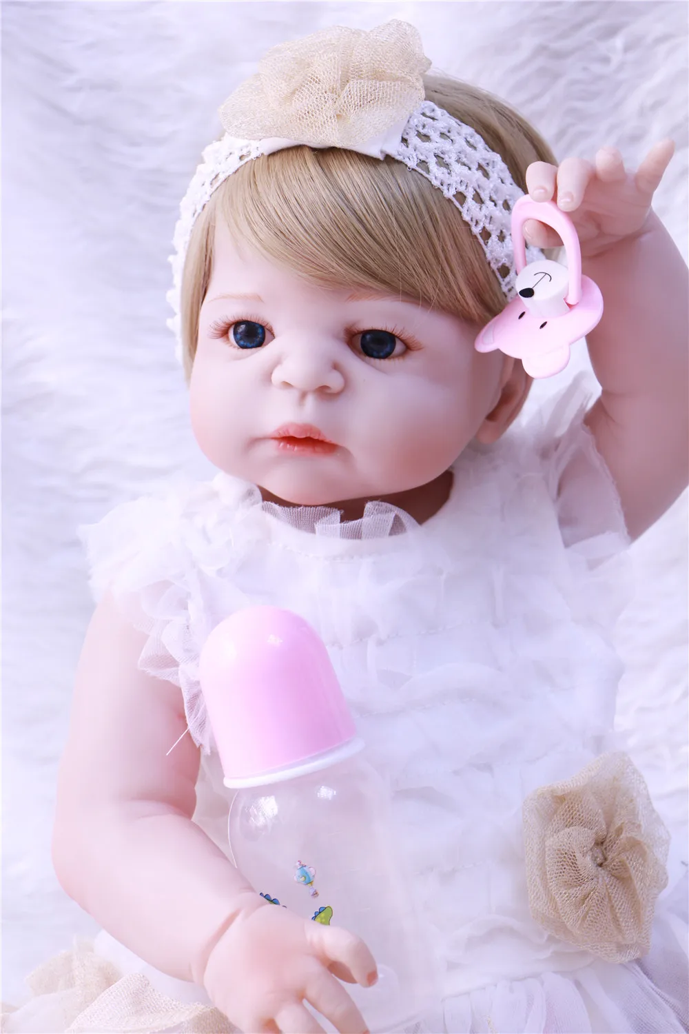 Блонд Волосы девочка bebe Кукла reborn 22 "55 см полный силикон reborn baby куклы белое платье с бутылочка с соской bonecas подарок игрушка кукла
Блонд Волосы девочка bebe Кукла reborn 22 "55 см полный силикон reborn baby куклы белое платье с бутылочка с соской bonecas подарок игрушка кукла