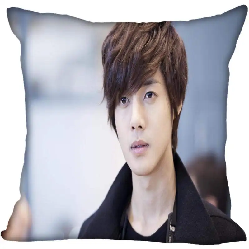 Custom Kpop Kim Hyun Joong Printed Square silk Pillowcases 40x40cm,35x35cm One Side Satin Pillowcase Custom Logo
Custom Kpop Kim Hyun Joong Printed Square silk Pillowcases 40x40cm,35x35cm One Side Satin Pillowcase Custom Logo