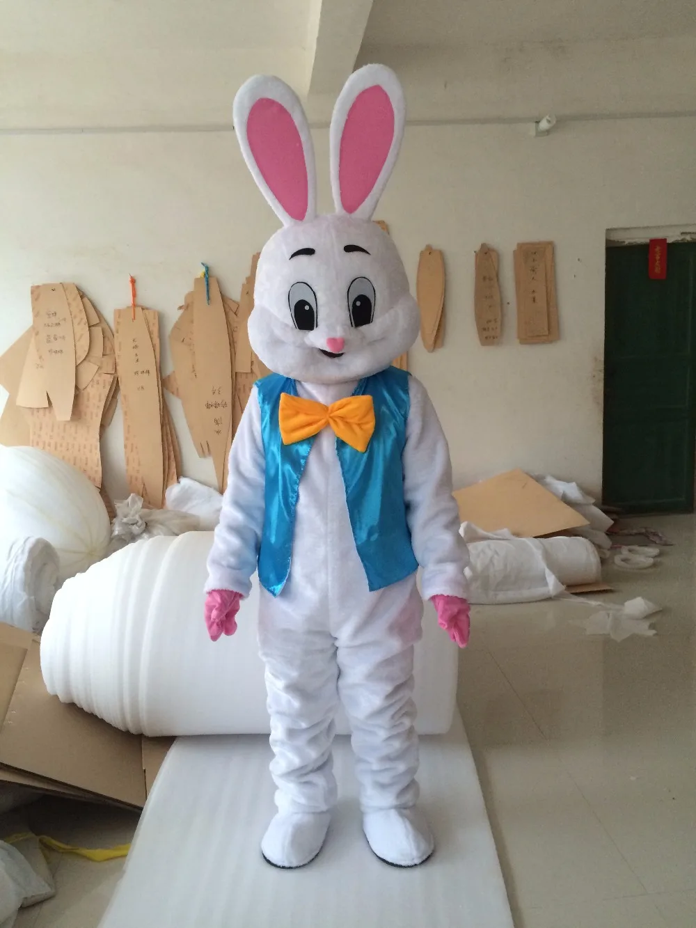 Professional Halloween Easter Bunny Mascot Costumes Rabbit Adult Size Easter Christmas
Professional Halloween Easter Bunny Mascot Costumes Rabbit Adult Size Easter Christmas