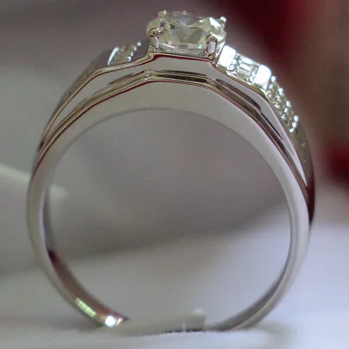 Real Gold 14K White Ring 585 Men Ring Luxury 0.8CT Diamond Ring for Men Wedding Anniversary Jewelry fantastic Gift
Real Gold 14K White Ring 585 Men Ring Luxury 0.8CT Diamond Ring for Men Wedding Anniversary Jewelry fantastic Gift