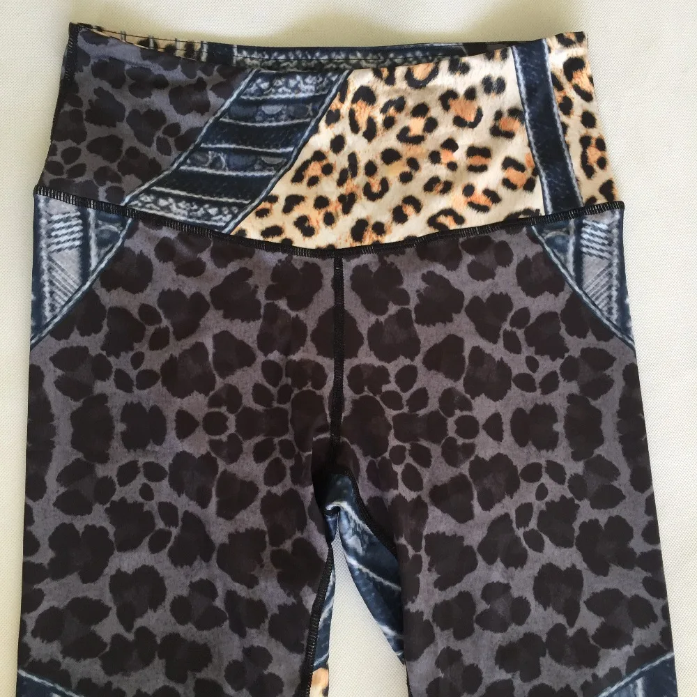 New Arrival Women Metal Leopard Print Leggings Elastic High Waist Step on Foot Leggins Drop Shipping Girls Long Leggings
New Arrival Women Metal Leopard Print Leggings Elastic High Waist Step on Foot Leggins Drop Shipping Girls Long Leggings