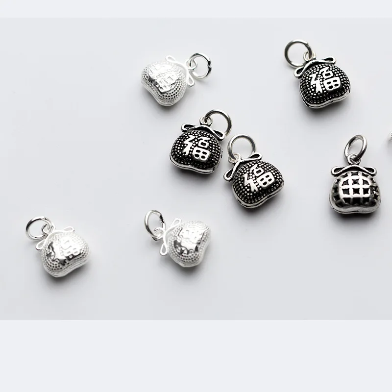 UQBing Wholesale Vintage 925 Sterling Silver Chinese Word Blessing Money Bag Charm Pendant Beads DIY For Women Necklace Pendants
UQBing Wholesale Vintage 925 Sterling Silver Chinese Word Blessing Money Bag Charm Pendant Beads DIY For Women Necklace Pendants