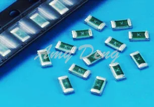 Чип предохранитель одноразовый BSMD1206-T300/24 трафаретная печать P 3A 24 V 3000MA |
