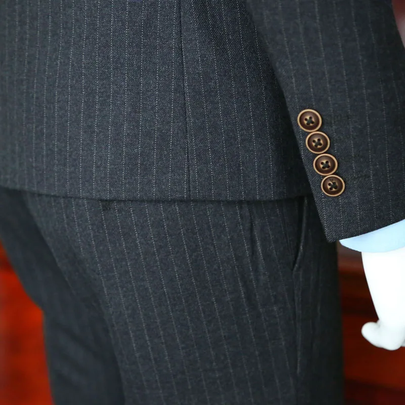 Business Casual Male Suit European style Wedding Suit For Men Grey Stripe Suit Blazer Coat three-piece Prom Mens Suits 365wt20
Business Casual Male Suit European style Wedding Suit For Men Grey Stripe Suit Blazer Coat three-piece Prom Mens Suits 365wt20