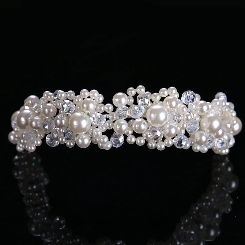 Alloy luxurious pearl headpiece wedding bridal tiara headbands fashion crystal tiara pearl hair accessories vintage women
Alloy luxurious pearl headpiece wedding bridal tiara headbands fashion crystal tiara pearl hair accessories vintage women