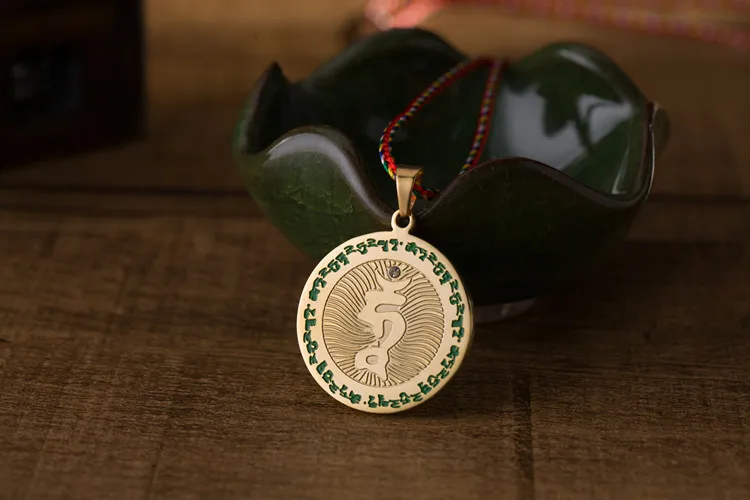 Titanium steel, Green Tara Heart Curse Buddha pendant, Collection of fine arts and crafts
Titanium steel, Green Tara Heart Curse Buddha pendant, Collection of fine arts and crafts