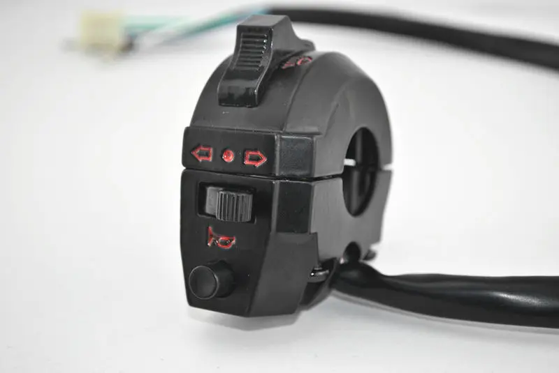 UNDEFINED Motorcycle Dual Sport Left Switch Light Turn Signal Horn for Honda XL XR 250 400 650 XR600
UNDEFINED Motorcycle Dual Sport Left Switch Light Turn Signal Horn for Honda XL XR 250 400 650 XR600