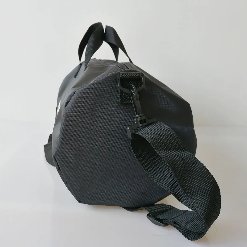 TEMENA 2018 New fashion Men Travel Bags Luggage Duffle Bags Travel Handbag Waterproof Weekend Bags ATB551 (KS1)
TEMENA 2018 New fashion Men Travel Bags Luggage Duffle Bags Travel Handbag Waterproof Weekend Bags ATB551 (KS1)