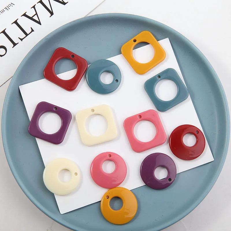 Newest 50pcs/Lot Colorful Hollow Out Square Round Circle Pendants DIY Jewelry Findings Resin Plastic Acrylic Earring Pendants
Newest 50pcs/Lot Colorful Hollow Out Square Round Circle Pendants DIY Jewelry Findings Resin Plastic Acrylic Earring Pendants