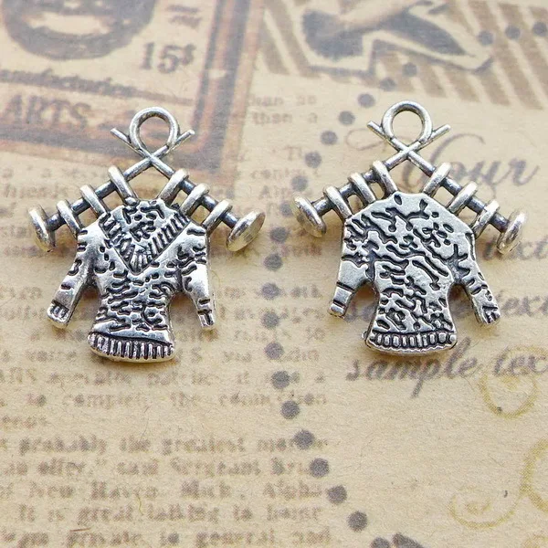 45pcs Charm clothes pendants 19*17mm Antique silver Handmade Jewelry Making DIY Supplies European Alloy accessories Hot
45pcs Charm clothes pendants 19*17mm Antique silver Handmade Jewelry Making DIY Supplies European Alloy accessories Hot
