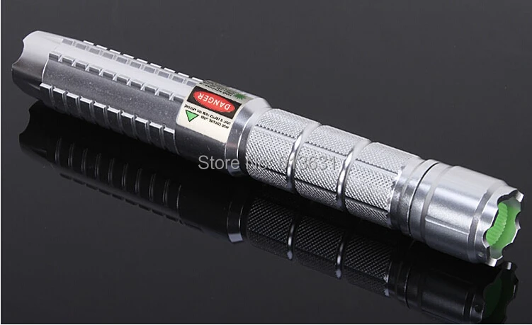 Powerful! Military Green laser pointer 500000m 500w High power 532nm Flashlight Lazer Focus Burning match,Burn cigarettes+5 cap
Powerful! Military Green laser pointer 500000m 500w High power 532nm Flashlight Lazer Focus Burning match,Burn cigarettes+5 cap