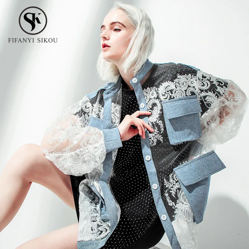 2019 Fashion Design Women's Denim jacket Lace Spliced Hollow Out Pocket Long sleeve jeans jacket women Loose Thin Denim coat
2019 Fashion Design Women's Denim jacket Lace Spliced Hollow Out Pocket Long sleeve jeans jacket women Loose Thin Denim coat