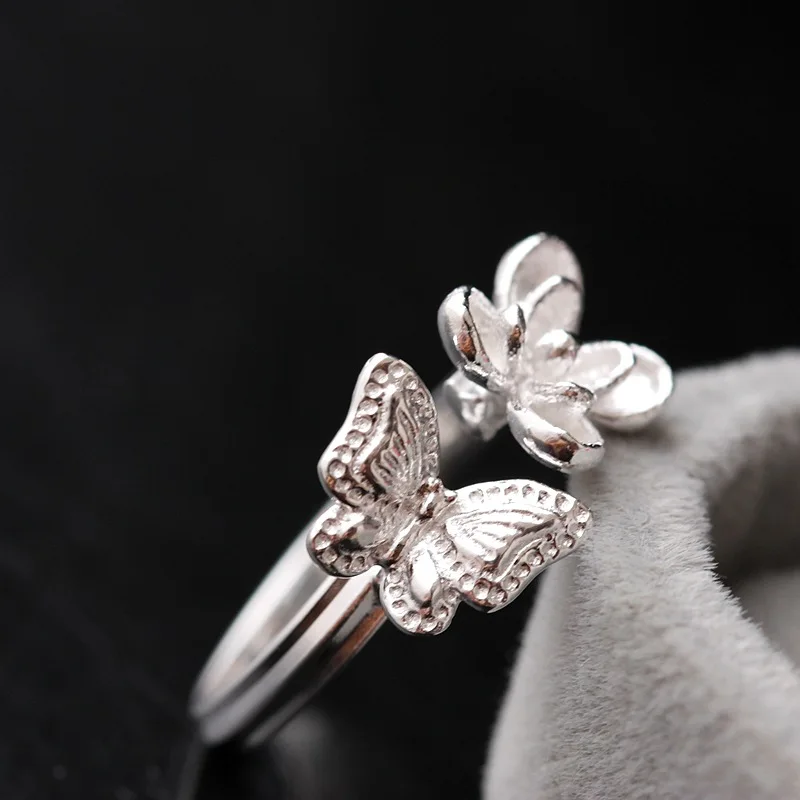 pavilion silver wholesale allergy handmade silver quality goods offered 925 sterling silver ring Butterfly tails ring
pavilion silver wholesale allergy handmade silver quality goods offered 925 sterling silver ring Butterfly tails ring
