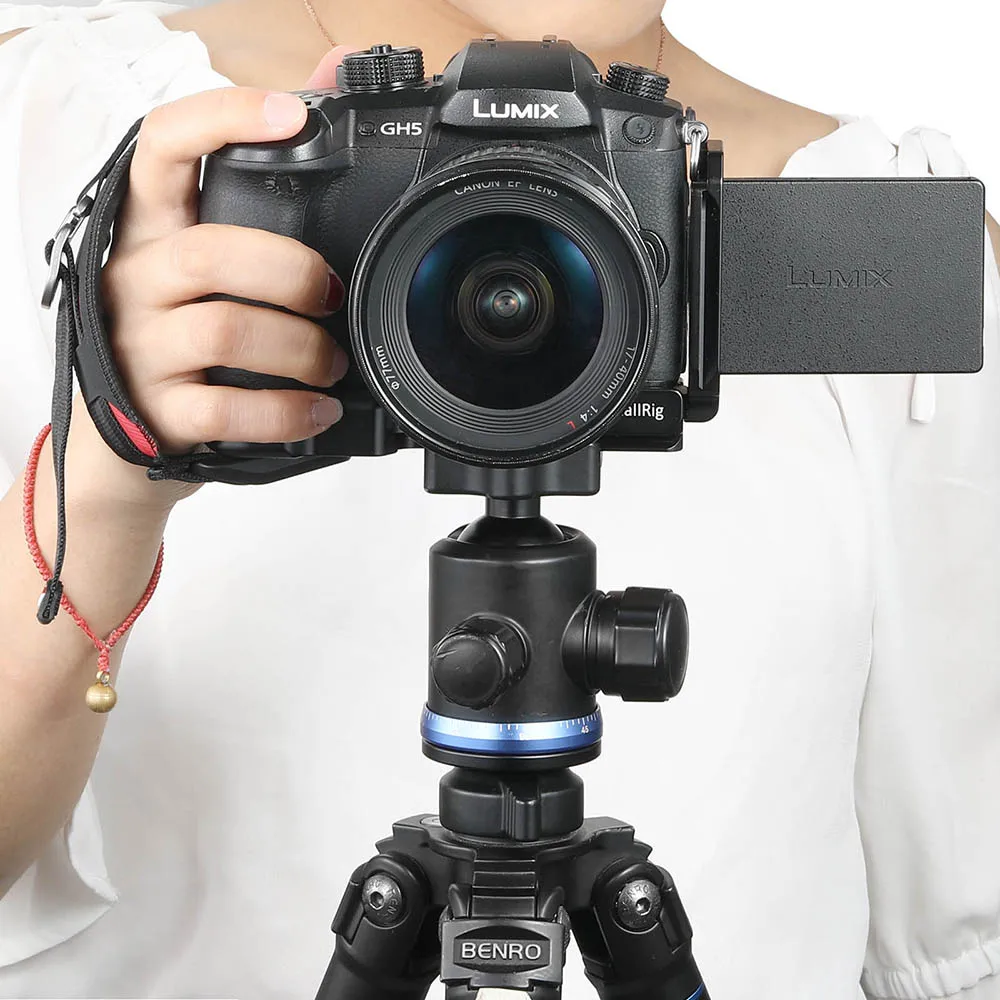 SmallRig GH5 L Bracket Plate for Panasonic Lumix GH5/GH5S Arca-Swiss Standard L Plate Mounting Plate -2179
SmallRig GH5 L Bracket Plate for Panasonic Lumix GH5/GH5S Arca-Swiss Standard L Plate Mounting Plate -2179