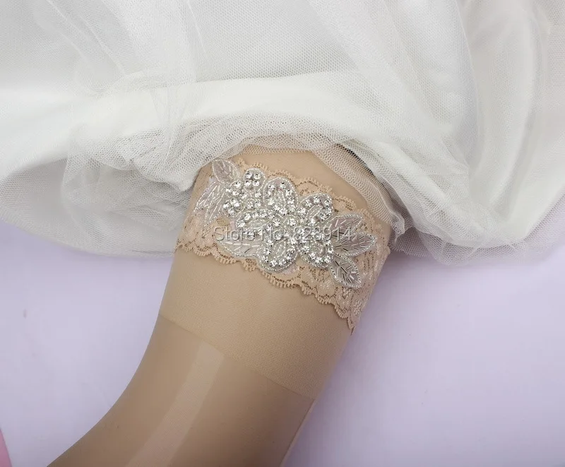 Original Flower Rhinestones Applique Bridal Garter Sets Made of Lace Trim Handmade A grade Quality Free Shipping
Original Flower Rhinestones Applique Bridal Garter Sets Made of Lace Trim Handmade A grade Quality Free Shipping