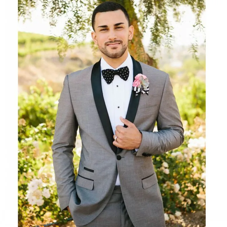 Handsome Mens Suits Groom Tuxedos Groomsmen Wedding Party Dinner Best Man Suits Blazer (Jacket+Pants+Girdle+Tie) NO:387
Handsome Mens Suits Groom Tuxedos Groomsmen Wedding Party Dinner Best Man Suits Blazer (Jacket+Pants+Girdle+Tie) NO:387