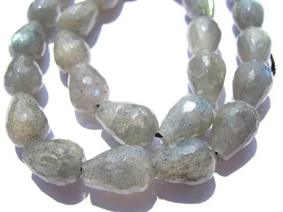 2strands 8x12mm genuine labradorite beads high quality drop onion pear faceted blue jewelry beads
2strands 8x12mm genuine labradorite beads high quality drop onion pear faceted blue jewelry beads