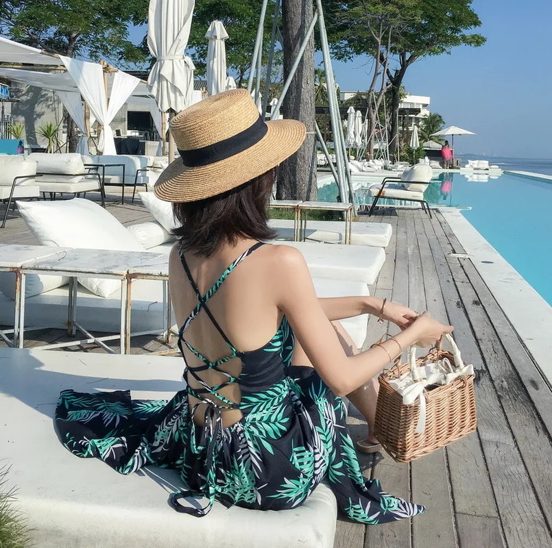 bohemian beach style Leaves print spaghetti strap Backless cross lace up summer dress Women's Clothing fashion long dresses hot
bohemian beach style Leaves print spaghetti strap Backless cross lace up summer dress Women's Clothing fashion long dresses hot