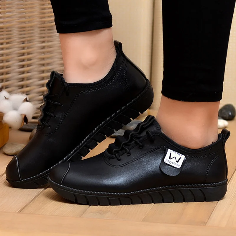 Lace up Women flat shoes Fashion Size large 5.5-9 Ladies flat shoes Hard wearing Casual flats women sneakers Non slip Soft 
Lace up Women flat shoes Fashion Size large 5.5-9 Ladies flat shoes Hard wearing Casual flats women sneakers Non slip Soft