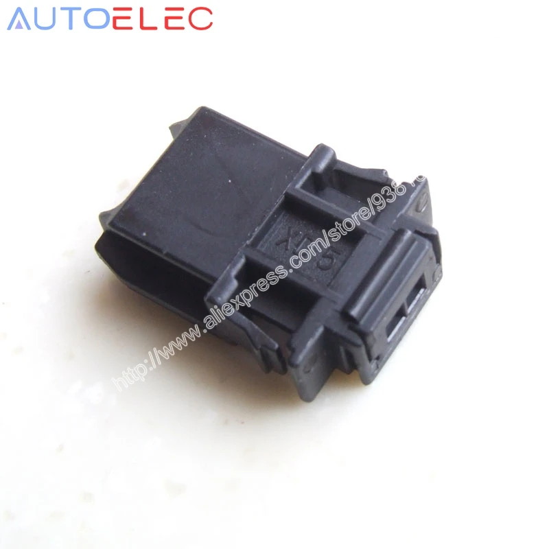 2Pin connectors MX19002P53 terminals OEM Automotive electronics 040 contacts small waterproof connectors MX19 Series MX19002P53
2Pin connectors MX19002P53 terminals OEM Automotive electronics 040 contacts small waterproof connectors MX19 Series MX19002P53