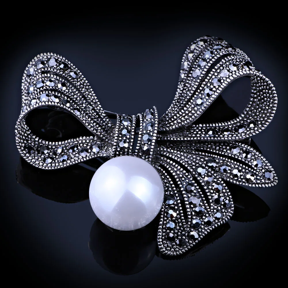 FARLENA Jewelry Black Bowknot Brooch pins with Rhinestones Vintage Simulated Pearl Brooches for Women Dress Accessory
FARLENA Jewelry Black Bowknot Brooch pins with Rhinestones Vintage Simulated Pearl Brooches for Women Dress Accessory