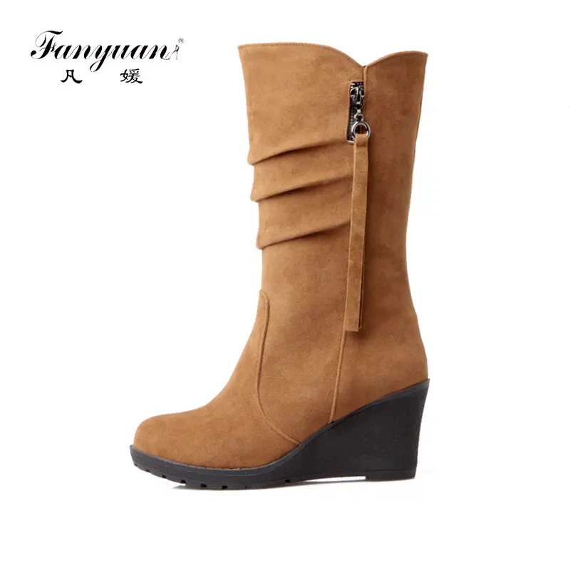 Fanyuan Winter Mid-calf Boots Women Wedge High Heels Non Slip Rubber Boots Female Plush/PU Casual Snow Boots Heeled Shoes Woman
Fanyuan Winter Mid-calf Boots Women Wedge High Heels Non Slip Rubber Boots Female Plush/PU Casual Snow Boots Heeled Shoes Woman
