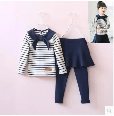 Комплект весенней одежды для девочек рубашка в темно синюю полоску + брюки/юбка