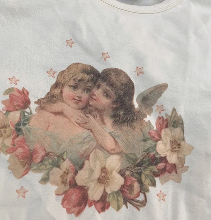 sunfiz YF Women Retro Style Cherubs Kissing T-Shirt Cute Aesthetic White Tee 90s Ulzzang Fashion Top
sunfiz YF Women Retro Style Cherubs Kissing T-Shirt Cute Aesthetic White Tee 90s Ulzzang Fashion Top