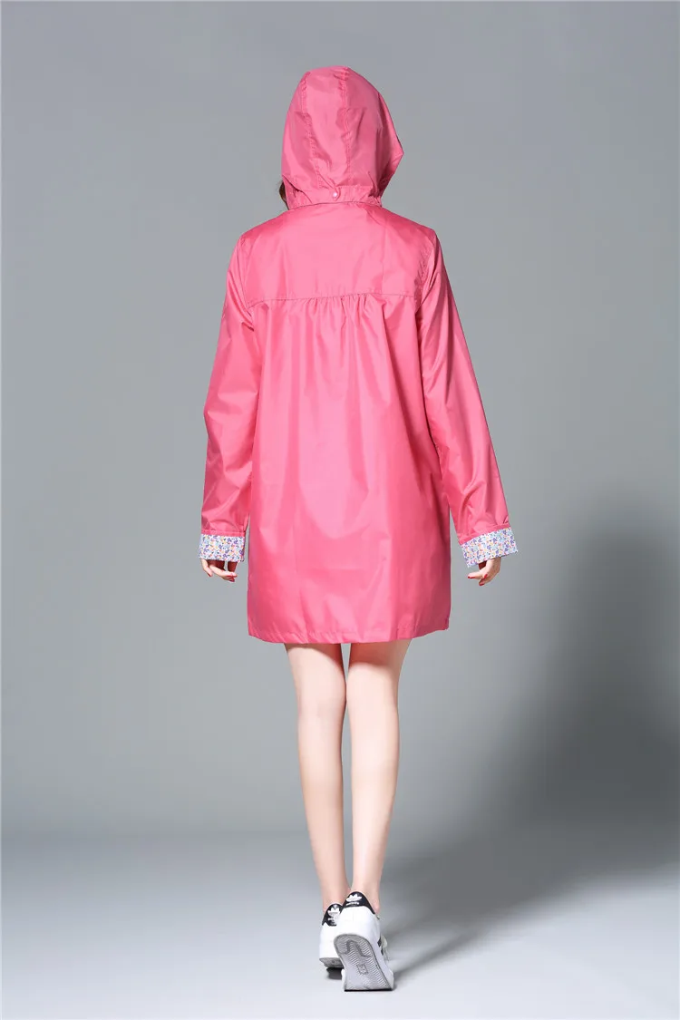 Brand Women Raincoat cloak Lightweight Poncho Ladies Waterproof Long Rain Coat capa de chuva
Brand Women Raincoat cloak Lightweight Poncho Ladies Waterproof Long Rain Coat capa de chuva