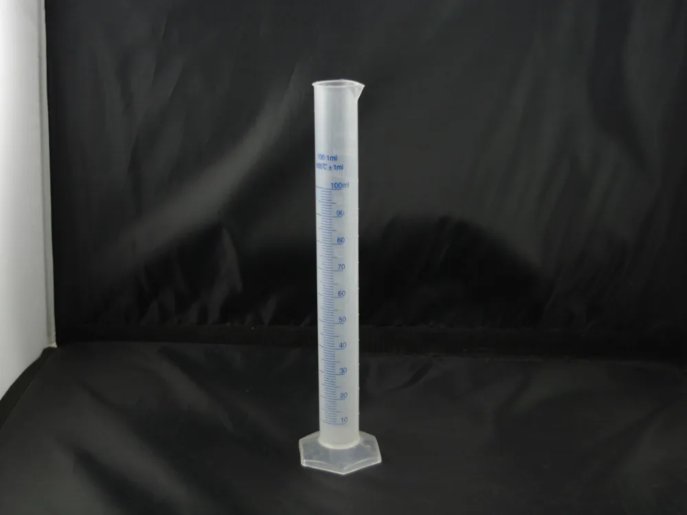 Graduated Cylinder Plastic 100ml Hex Base blue&white scale
Graduated Cylinder Plastic 100ml Hex Base blue&white scale