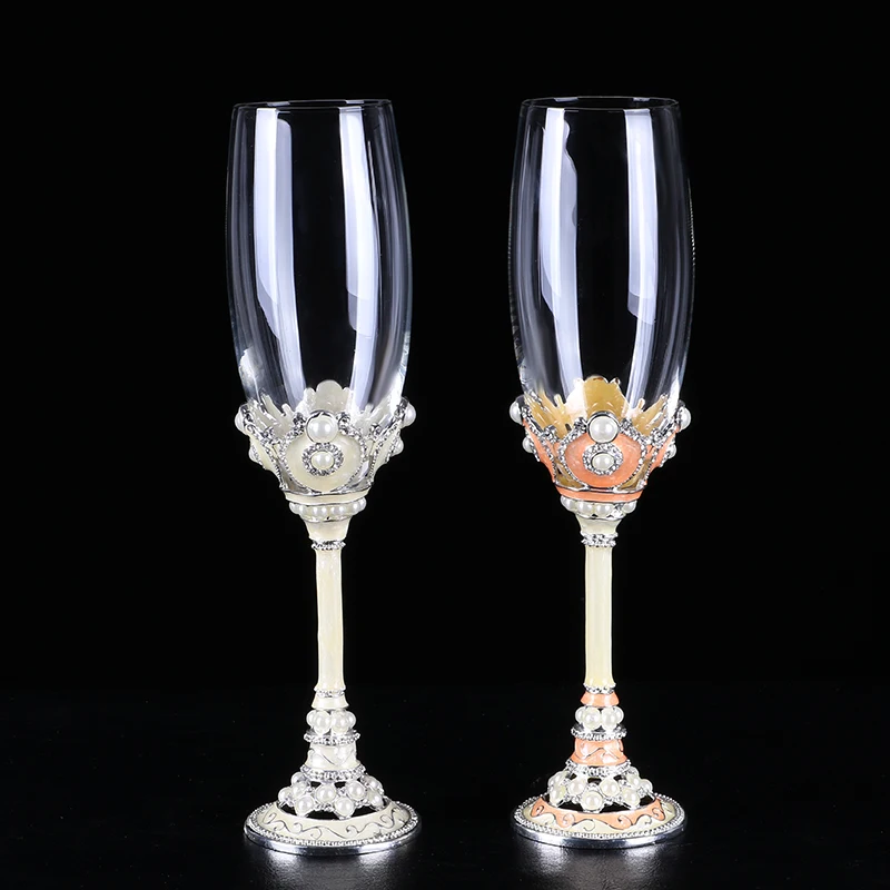 Wedding toasting flutes Decorated champagne glasses Champagne crystal Goblet Wedding gifts
Wedding toasting flutes Decorated champagne glasses Champagne crystal Goblet Wedding gifts
