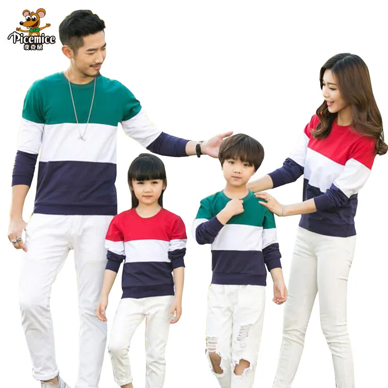 2020 Spring Autumn Family Matching Outfits Long Sleeve Stripe Father Mother Daughter Baby Girl Boy Family Clothes
2020 Spring Autumn Family Matching Outfits Long Sleeve Stripe Father Mother Daughter Baby Girl Boy Family Clothes