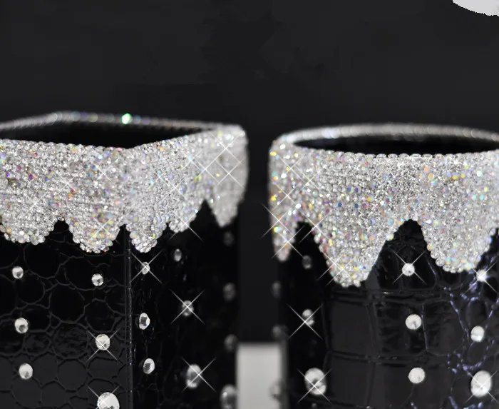 Pen holder desk organizer with crystals PU pen holders Stationery holders Household office supplies
Pen holder desk organizer with crystals PU pen holders Stationery holders Household office supplies