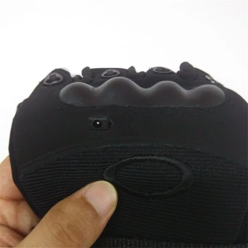 LED Laser Gloves Light Green Red Color finger lamps For DJ Club Stage dance Party Live Show decoration as Kids Birthday Toys
LED Laser Gloves Light Green Red Color finger lamps For DJ Club Stage dance Party Live Show decoration as Kids Birthday Toys