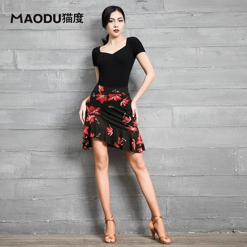 Fashion costumes Modern Ruffle Irregular sexy Latin Dance short Skirt for Woman/female,Ballroom Practice performance wear MD9300
Fashion costumes Modern Ruffle Irregular sexy Latin Dance short Skirt for Woman/female,Ballroom Practice performance wear MD9300