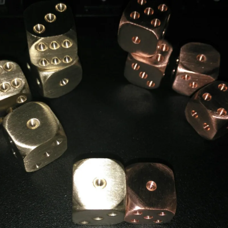 1Pcs Brass Solid Dice Heavy Handle All Metal Alloy Copper Lucky Dice 13MM Brass 12mm Coppe
1Pcs Brass Solid Dice Heavy Handle All Metal Alloy Copper Lucky Dice 13MM Brass 12mm Coppe