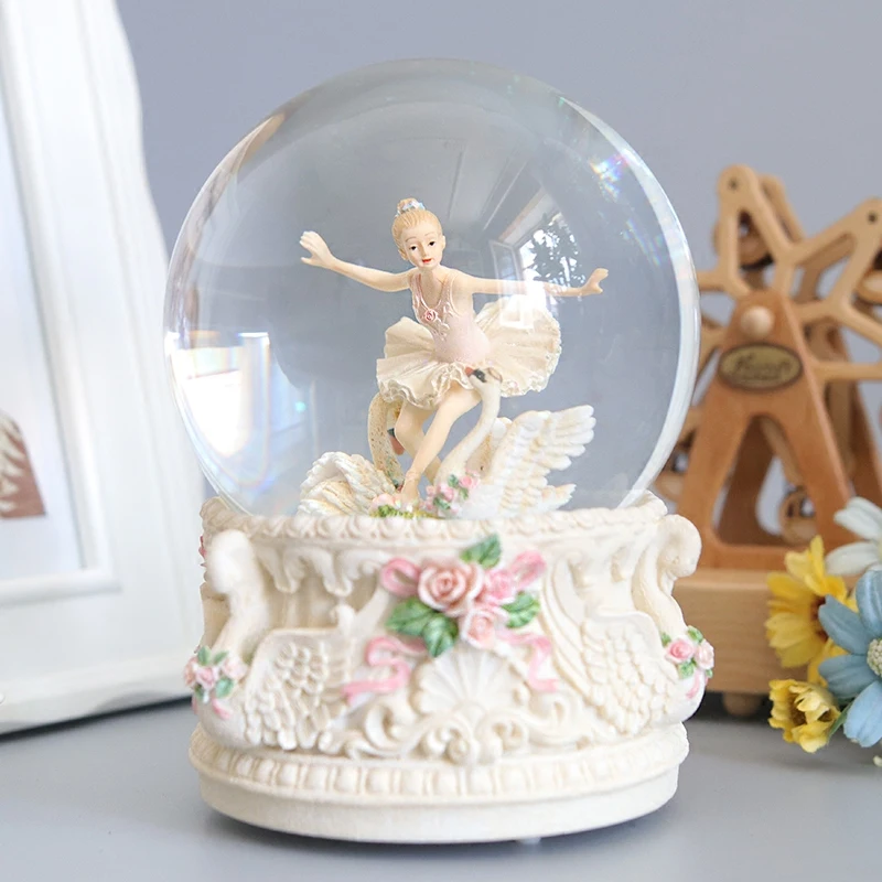 Romantic exquisite ballerina ballerina crystal ball with lights music box of octave gift for lovers and lovers decoration
Romantic exquisite ballerina ballerina crystal ball with lights music box of octave gift for lovers and lovers decoration