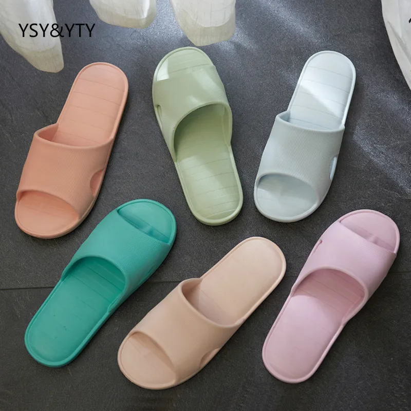 2019 new Bathroom slippers female summer non-slip thick bottom couple home indoor bath water soft bottom sandals shoes woman
2019 new Bathroom slippers female summer non-slip thick bottom couple home indoor bath water soft bottom sandals shoes woman