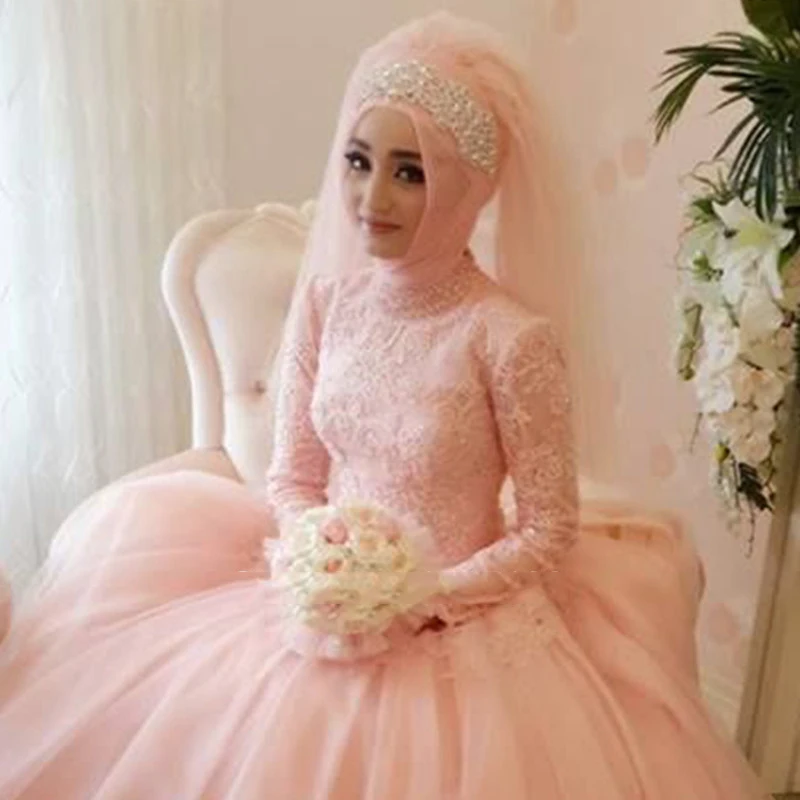 Gorgeous Arab Muslim Wedding Dress Custom Made Lace Appliques Wedding Gowns High Neck Long Sleeve Hijab Wedding Dresses
Gorgeous Arab Muslim Wedding Dress Custom Made Lace Appliques Wedding Gowns High Neck Long Sleeve Hijab Wedding Dresses