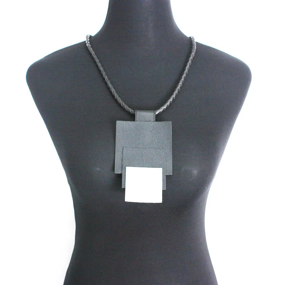D&D New Long Necklaces & Pendants for Women Collier Femme Geometric Statement Colar Maxi Fashion Leather Necklace Jewelry Gift
D&D New Long Necklaces & Pendants for Women Collier Femme Geometric Statement Colar Maxi Fashion Leather Necklace Jewelry Gift
