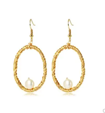 Type O natural freshwater pearl eardrop is original in European and American style Earrings 925 Sterling wedding
Type O natural freshwater pearl eardrop is original in European and American style Earrings 925 Sterling wedding